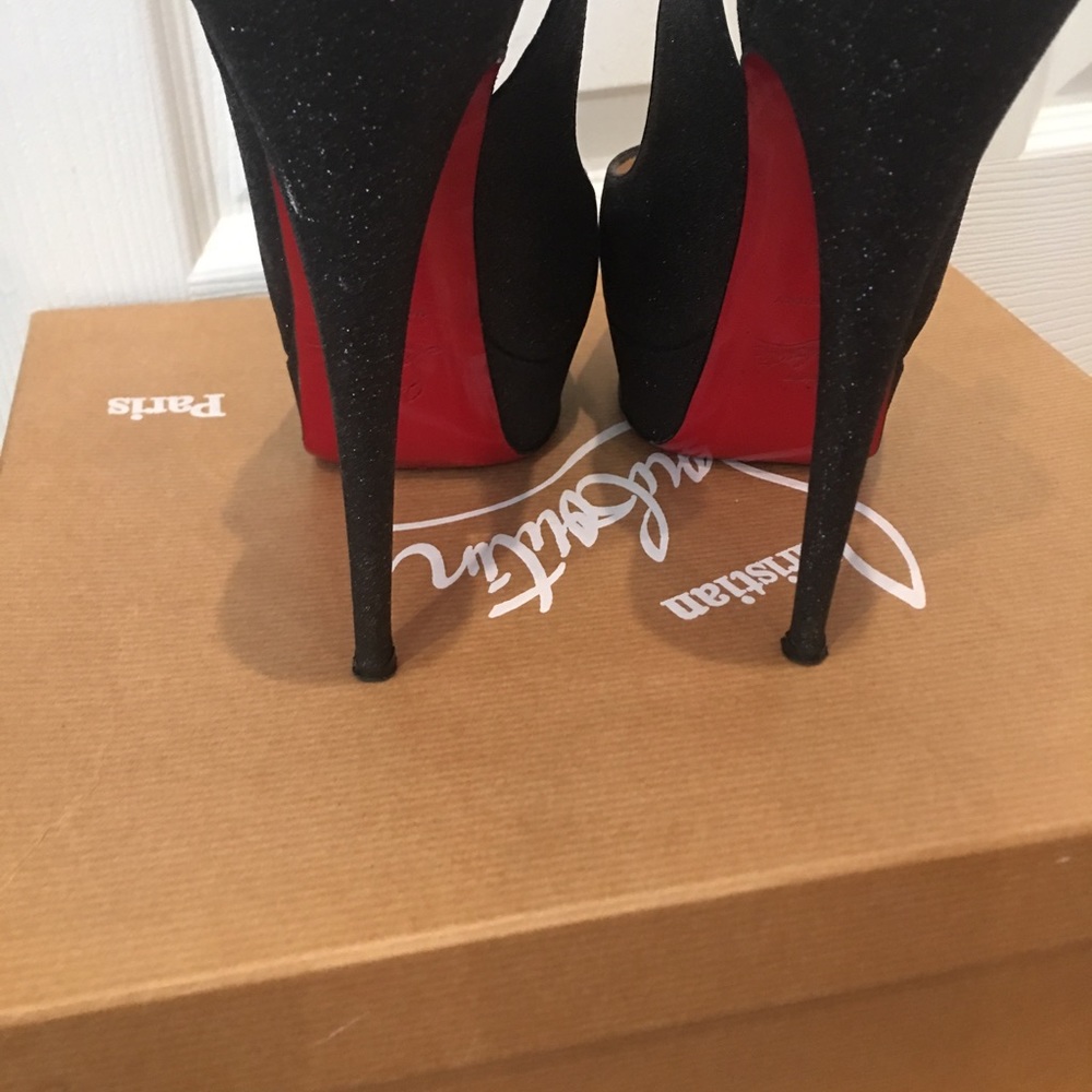 Christian Louboutin shoes - Picture 2 of 3